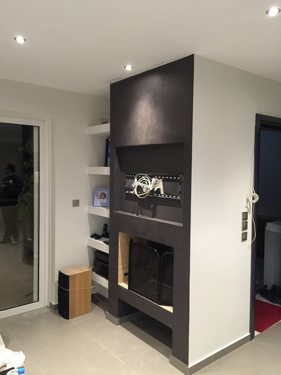 Πατητή τσιμεντοκονία σε τζάκι