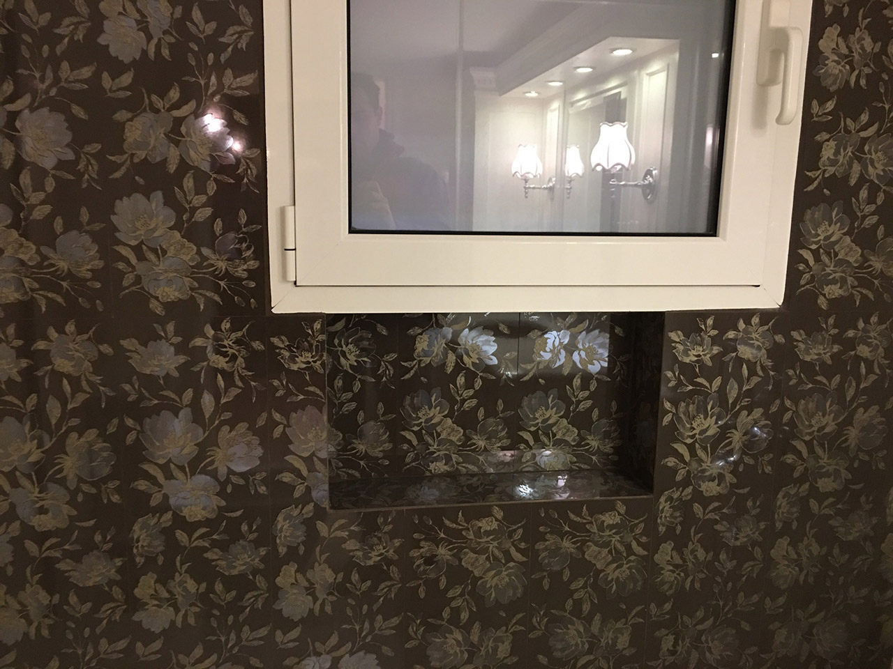 Ανακαίνιση μπάνιου σε οικία στο Μαρούσι πριν και μετά