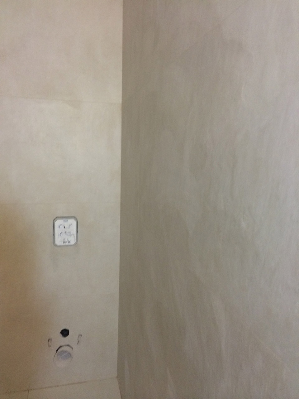 Ανακαίνιση μπάνιου σε οικία στο Χαλάνδρι πριν και μετά