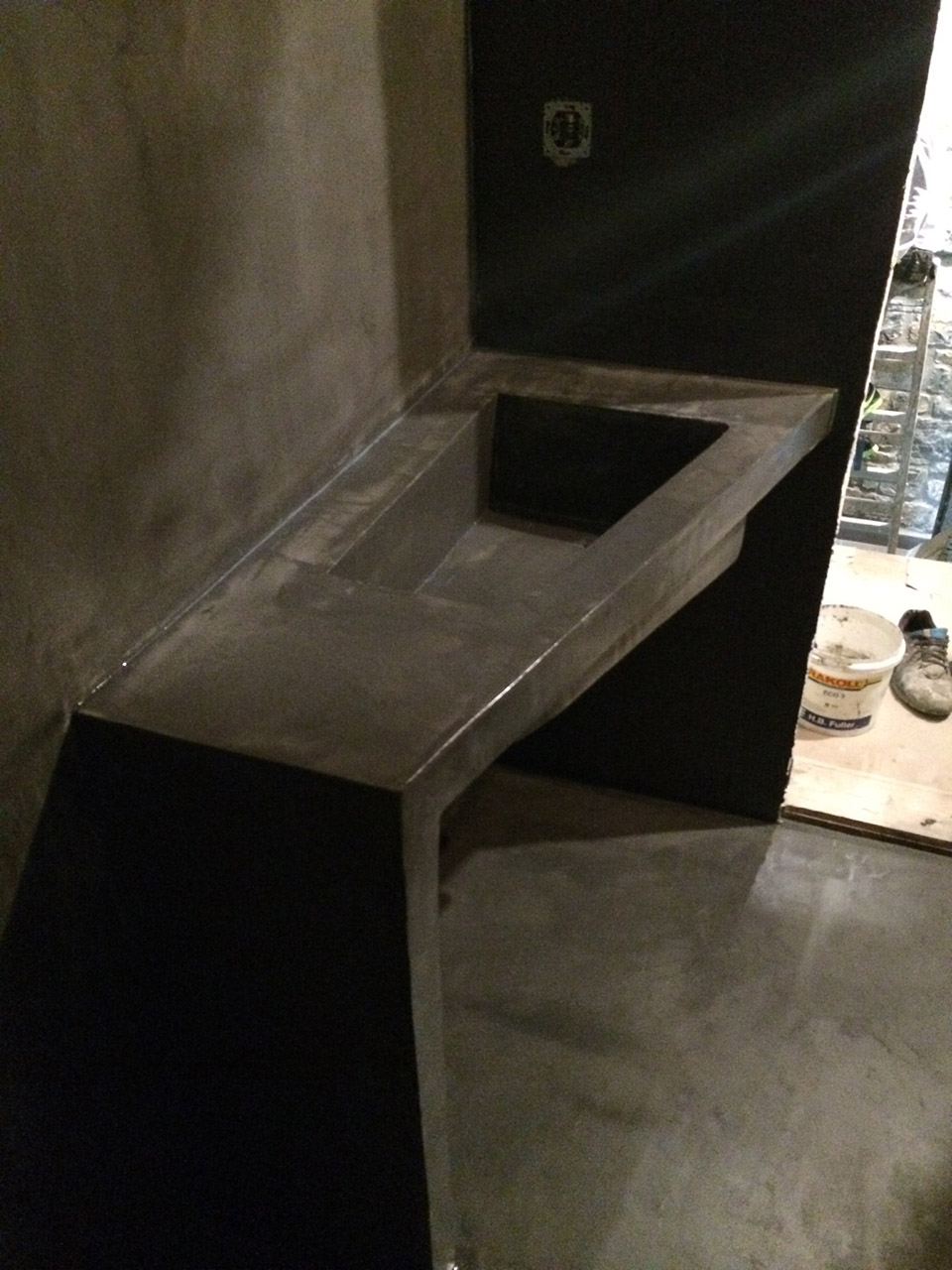 Ανακαίνιση οικίας με εφαρμογή πατητής τσιμεντοκονίας