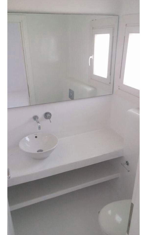 Ανακαίνιση οικίας στην Μύκονο (Κανάλια) με εφαρμογή πατητής τσιμεντοκονίας πριν και μετά