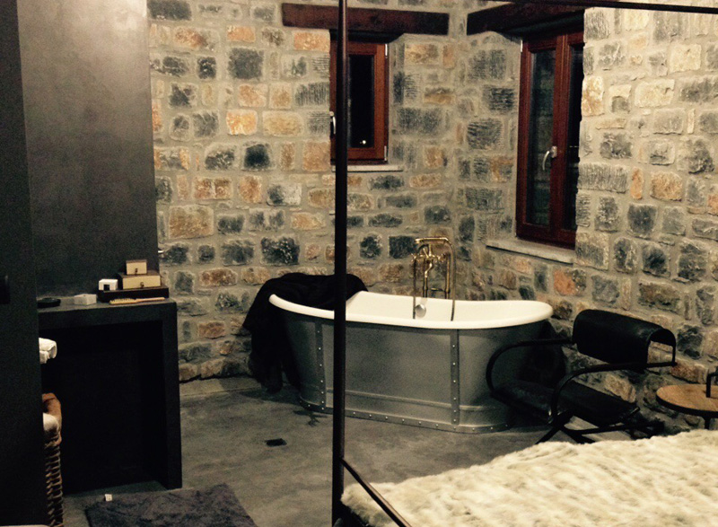 GNK renovation ανακαίνιση οικίας, μπάνιου, επαγγελματικού χώρου, πατητή τσιμεντοκονία