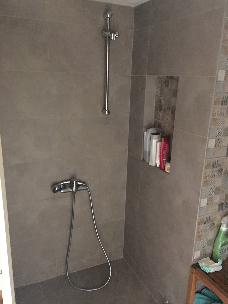 Ανακαίνιση μικρού μπάνιου WC σε οικία στον Διόνυσο