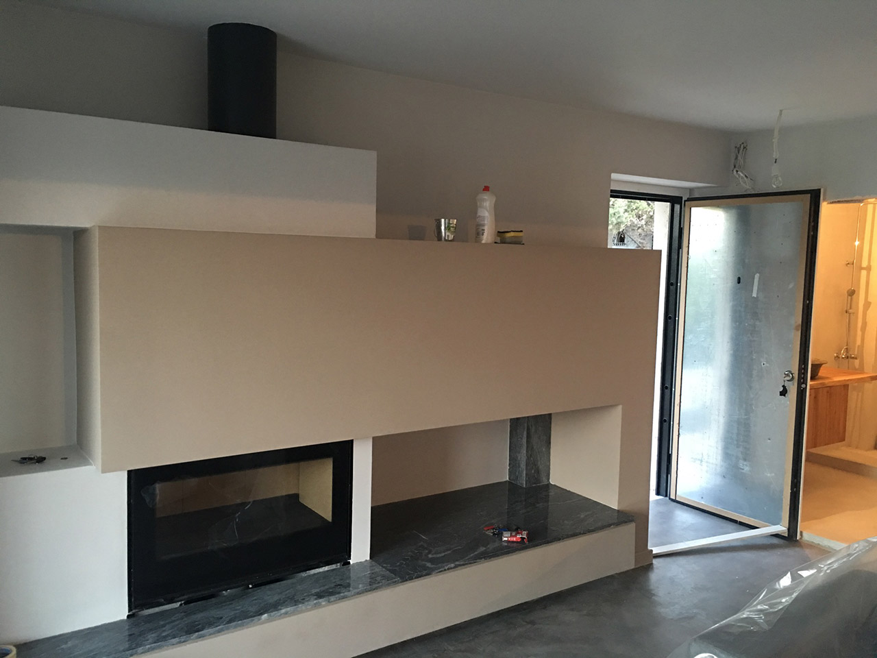 Πατητή τσιμεντοκονία σε εξοχικό στην Κερατέα