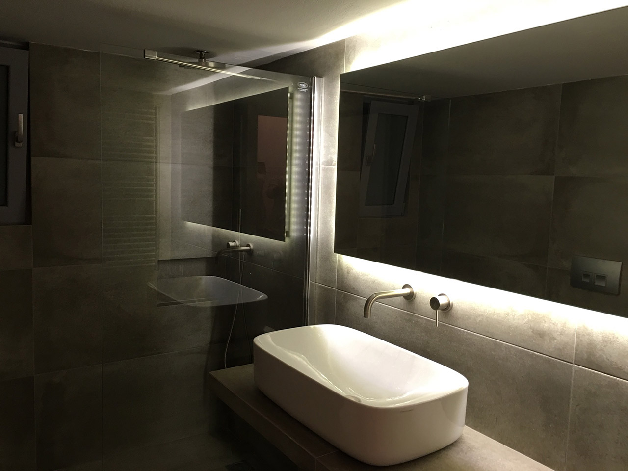 Ανακαίνιση μπάνιου σε οικία στο Χαλάνδρι